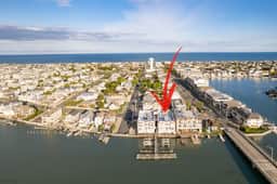 Sunset Escape Dock, Dine & Sunset Views