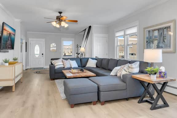 Wildwood - 7BR Beach House, Game Room & Parking