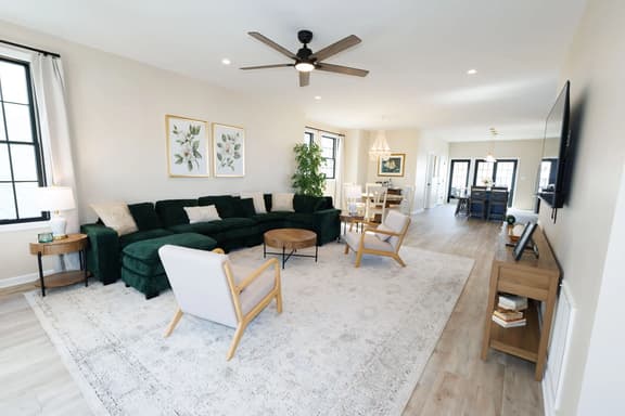 Magnolia Breeze Modern Coastal Charm